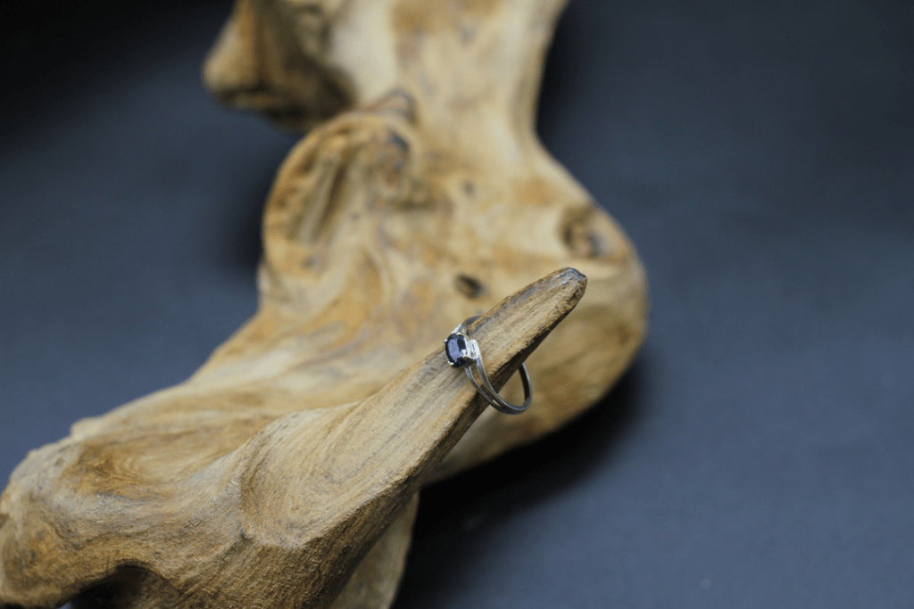 Vint.Ant. Sapphire Ring