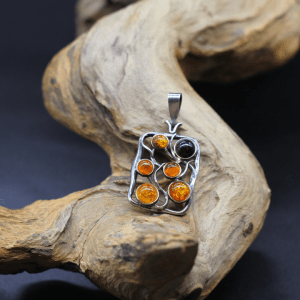 Vint.Ant. AMBER PENDANT of 6 Shades